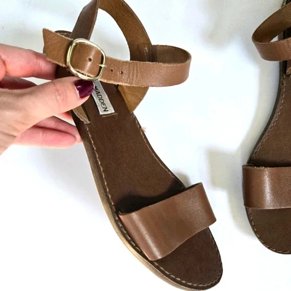 Steve Madden Brown Sandals - Picture 2 of 7